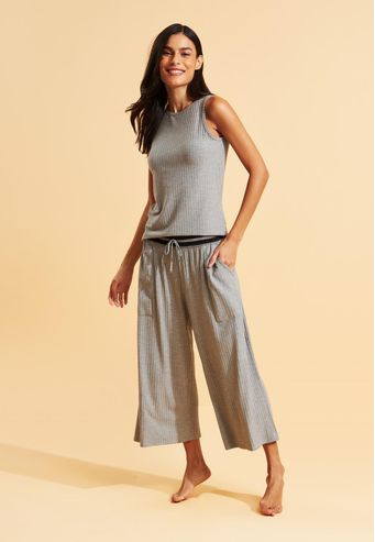 Pijama Recco com Pantacourt de Visco Canelado