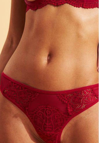 Calcinha Recco Fio de Tule e Renda