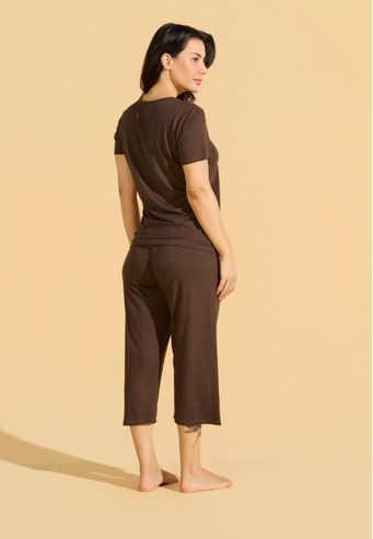 Pijama Manga Curta Com Capri