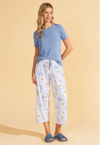 Pijama Com Calça Capri de Microfibra e Supermicro Recco